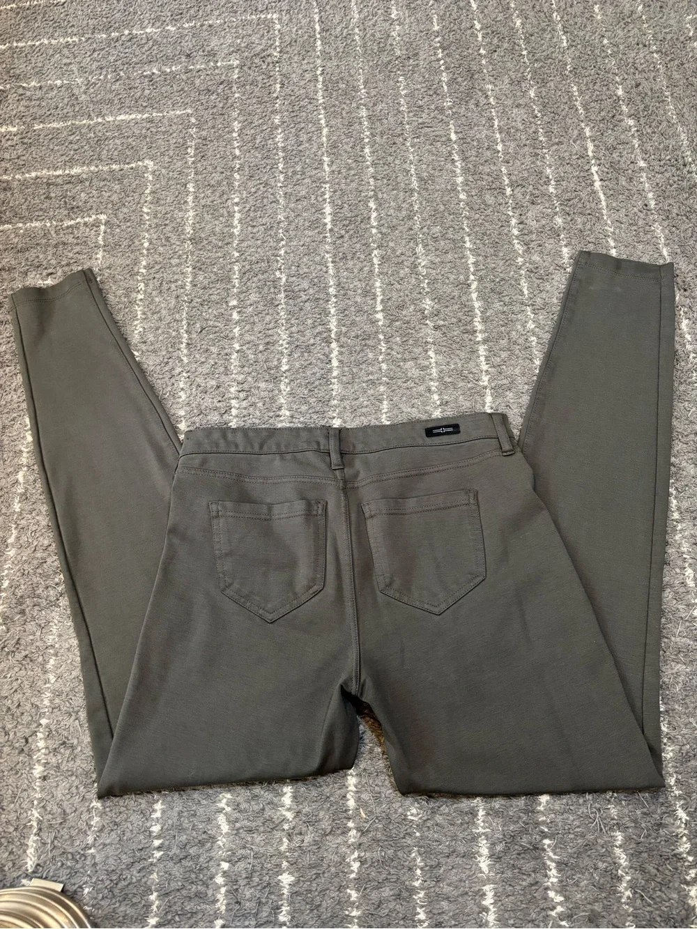 Liverpool Ponte Pants, Olive Dark Army Green Stretch Skinny, Size 6
